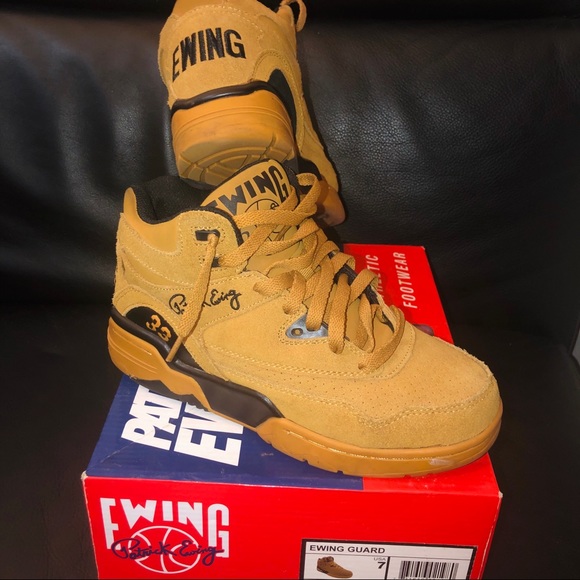 Patrick Ewing - Picture 2 of 4